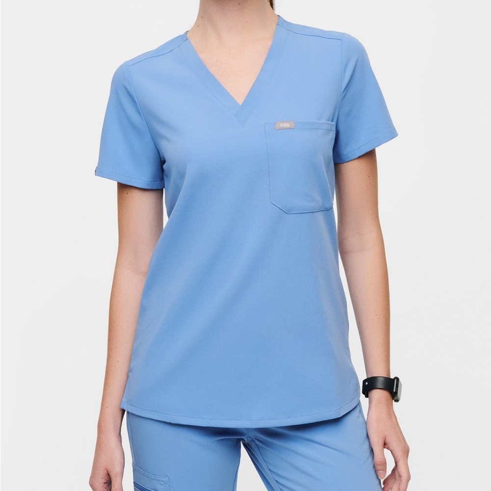Catarina One-Pocket Scrub top